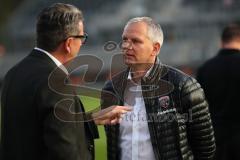 2. Bundesliga - SV Sandhausen - FC Ingolstadt 04 - Gespräch Geschäftsführer Harald Gärtner (FCI) mit Jürgen Machmeier (Präsident Sandhausen)