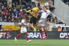 2. Bundesliga - SG Dynamo Dresden - FC Ingolstadt 04 - Kopfballduell Benedikt Gimber (5, FCI) und Patrick Ebert (20 Dresden)