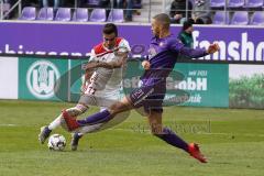 2. Bundesliga - FC Erzgebirge Aue - FC Ingolstadt 04 - Darío Lezcano (11, FCI) gegen Malcolm Cacutalua (Aue 21)