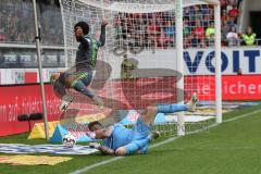 2. Bundesliga - Fußball - 1. FC Heidenheim - FC Ingolstadt 04 - Torchance für Paulo Otavio (6, FCI) gegen Torwart Kevin Müller (HDH 1)