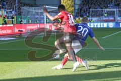 2. BL - Saison 2018/2019 - Holstein Kiel - FC Ingolstadt 04 Osayamen Osawe (#14 FCI) - Jannik Dehm (#20 Kiel) - - Foto: Meyer Jürgen