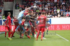 2. Bundesliga - Fußball - 1. FC Heidenheim - FC Ingolstadt 04 - Torwart Kevin Müller (HDH 1) boxt Ball von Björn Paulsen (4, FCI) Stefan Kutschke (20, FCI) weg