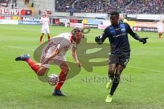 2. Bundesliga - SC Paderborn - FC Ingolstadt 04 - Björn Paulsen (4, FCI) gegen Collins, Jamilu (Paderborn 29)