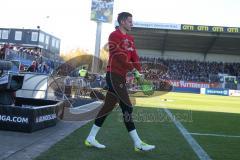 2. BL - Saison 2018/2019 - Holstein Kiel - FC Ingolstadt 04 - Philipp Heerwagen (#1 FCI) betretet den Rasen zum warm machen - Foto: Meyer Jürgen