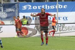 2. Bundesliga - MSV Duisburg - FC Ingolstadt 04 - Björn Paulsen (4, FCI) fordert den Ball