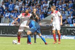 2. Bundesliga - Fußball - 1. FC Magdeburg - FC Ingolstadt 04 - Charlison Benschop (35 FCI) Dennis Erdmann (13 Magdeburg), hinten Tobias Schröck (21, FCI)