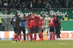 2. Bundesliga - SpVgg Greuther Fürth - FC Ingolstadt 04 - Sieg Jubel nach dem Spiel Konstantin Kerschbaumer (7, FCI) Tobias Schröck (21, FCI) Benedikt Gimber (5, FCI) Björn Paulsen (4, FCI) Darío Lezcano (11, FCI) Torwart Philipp Tschauner (22, FCI)