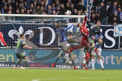 2. Bundesliga - SV Darmstadt 98 - FC Ingolstadt 04 - Torwart Fabijan Buntic (24, FCI) boxt Ball weg, Höhn, Immanuel (Darmstadt 21) Phil Neumann (26, FCI) Konstantin Kerschbaumer (7, FCI) im Tor