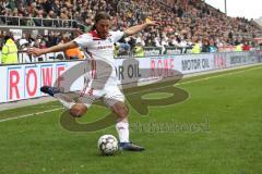 2. Bundesliga - FC St. Pauli - FC Ingolstadt 04 - Björn Paulsen (4, FCI) Flanke