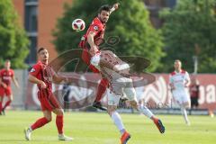 2. Bundesliga - Fußball - Stefan Kutschke (20, FCI)  - Sascha Mockenhaupt (4 SVW)  - SV Wehen Wiesbaden - FC Ingolstadt 04 -