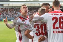 2. Bundesliga - Fußball - SV Wehen Wiesbaden - FC Ingolstadt 04 - Darío Lezcano (11, FCI), Elfmeter, Schuß, Tor 0:2, Jubel mit Marcel Gaus (19, FCI) Phil Neumann (26, FCI) Sonny Kittel (10, FCI) Thomas Pledl (30, FCI)