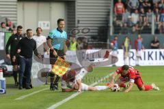 2. Bundesliga - Fußball - SV Wehen Wiesbaden - FC Ingolstadt 04 - Stefan Kutschke (20, FCI) wird von  Sebastian Mrowca (10 SVW) aus dem Spielfeld unsanft geschubst