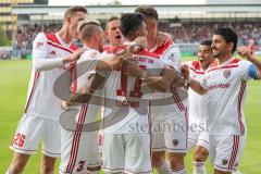 2. Bundesliga - Fußball - Darío Lezcano (11, FCI)  wird gefoult - Elfmeter - Jubel - Thomas Pledl (30, FCI) Stefan Kutschke (20, FCI) - 0:2 Führungstreffer - SV Wehen Wiesbaden - FC Ingolstadt 04 -