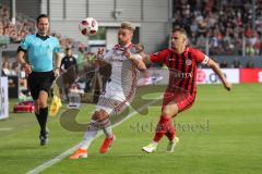 2. Bundesliga - Fußball - SV Wehen Wiesbaden - FC Ingolstadt 04 - Thomas Pledl (30, FCI) gegen Sebastian Mrowca (10 SVW)