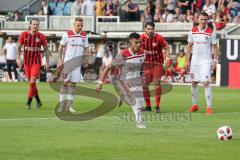 2. Bundesliga - Fußball - SV Wehen Wiesbaden - FC Ingolstadt 04 - Darío Lezcano (11, FCI) wird von Torwart Markus Kolke (1 SVW) von den Beinen geholt, Elfmeter, Schuß, Tor 0:2, Jubel