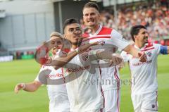 2. Bundesliga - Fußball - Darío Lezcano (11, FCI)  wird gefoult - Elfmeter - Jubel - Thomas Pledl (30, FCI) Stefan Kutschke (20, FCI) - 0:2 Führungstreffer - SV Wehen Wiesbaden - FC Ingolstadt 04 -