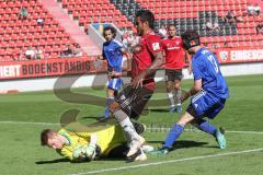 2. Bundesliga - Fußball - FC Ingolstadt 04 - Saisoneröffnung - Darío Lezcano (11, FCI) scheitert am Torwart