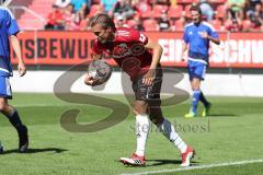 2. Bundesliga - Fußball - FC Ingolstadt 04 - Saisoneröffnung - Testspiel gegen Bayerische Regionalauswahl BFV, Konstantin Kerschbaumer (7, FCI) holt sich den Ball