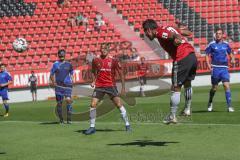 2. Bundesliga - Fußball - FC Ingolstadt 04 - Saisoneröffnung - rechts Darío Lezcano (11, FCI) köpft ins Tor