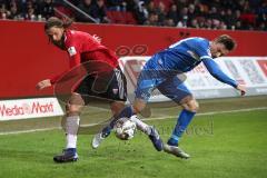 2. Bundesliga - Fußball - FC Ingolstadt 04 - 1. FC Magdeburg - Björn Paulsen (4, FCI) Marius Bülter (26 Magdeburg)