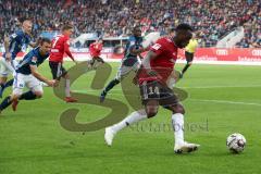 2. Bundesliga - FC Ingolstadt 04 - Hamburger SV - Osayamen Osawe (14, FCI) stürmt zum Tor