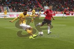 2. Bundesliga - Fußball - FC Ingolstadt 04 - Dynamo Dresden - Niklas Kreuzer (#7 Dresden)  und Konstantin Kerschbaumer (#7 FCI)