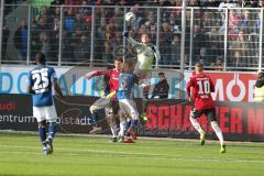 Regionalliga Bayern - Saison 2018/2019 - FC Ingolstadt 04 II - Hamburger SV - Pollersbeck Julian (#1 Hamburg) - Sonny Kittel (#10 FCI) - Stefan Kutschke (#20 FCI) - Foto: Meyer Jürgen