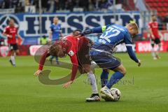 2. Bundesliga - FC Ingolstadt 04 - SV Darmstadt 98 - Konstantin Kerschbaumer (7, FCI) Holland, Fabian (Darmstadt 32) Zweikampf