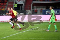 2. Bundesliga - FC Ingolstadt 04 - 1. FC Union Berlin - rechts Elfmeter Stefan Kutschke (20, FCI) zum Anschlußtreffer 1:2, Jubel Tor, links Torwart Mesenhöler Daniel (Union 1)