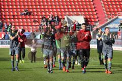 2. Bundesliga - FC Ingolstadt 04 - VfL Bochum - Sieg für Ingolstadt, Jubel mit den Fans, danke Fankurve Ehrenrunde, Björn Paulsen (4, FCI) Fatih Kaya (36, FCI) Robin Krauße (23, FCI) Torwart Fabijan Buntic (24, FCI) #Marcel Gaus (19, FCI)