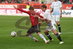 2. Bundesliga - FC Ingolstadt 04 - DSC Arminia Bielefeld - Konstantin Kerschbaumer (7, FCI) Tom Schütz (6 Bielefeld) Zweikampf