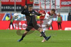 2. Bundesliga - FC Ingolstadt 04 - MSV Duisburg - rechts Konstantin Kerschbaumer (7, FCI) Flanke, Stanislav Iljutcenko (11 Duisburg) stört