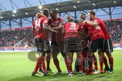 2. Bundesliga - Fußball - FC Ingolstadt 04 - FC Erzgebirge Aue - Tor 2:1 Jubel Darío Lezcano (11, FCI)Marvin Matip (34, FCI) Osayamen Osawe (14, FCI) Lucas Galvao (3 FCI) Tobias Schröck (21, FCI) Charlison Benschop (35 FCI)