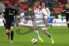 2. Bundesliga - FC Ingolstadt 04 - MSV Duisburg - Zweikampf Sonny Kittel (10, FCI) Andreas Wiegel (7 Duisburg)