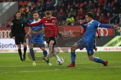 2. Bundesliga - Fußball - FC Ingolstadt 04 - 1. FC Magdeburg - Torchancen, Sonny Kittel (10, FCI) Christopher Handke (3 Magdeburg)