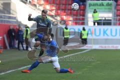 2. Bundesliga - FC Ingolstadt 04 - VfL Bochum - Zweikampf, Thomas Pledl (30, FCI) Danilo Soares (VfL 3)