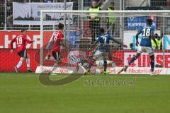 Regionalliga Bayern - Saison 2018/2019 - FC Ingolstadt 04 II - Hamburger SV - Narey Khaled (#7 Hamburg) mit einer Torchance - Fabijan Buntic (#24 FCI) - Foto: Meyer Jürgen