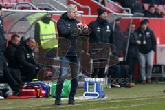 2. Bundesliga - FC Ingolstadt 04 - 1. FC Heidenheim - Cheftrainer Jens Keller (FCI) an der Seitenlinie gibt Anweisungen