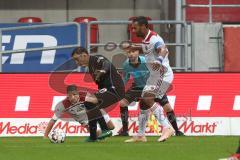 2. Bundesliga - FC Ingolstadt 04 - MSV Duisburg - Kampf um den Ball Thorsten Röcher (29 FCI) am Boden Fabian Schnellhardt (10 Duisburg) Marvin Matip (34, FCI)