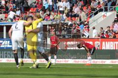 2. Bundesliga - Fußball - FC Ingolstadt 04 - SV Sandhausen - Spiel ist aus, 1:2, Niederlage für FCI, Jubel Torwart Marcel Schuhen (1 SV) mit Jesper Verlat (4 SV), Sonny Kittel (10, FCI) hinten am Boden Almog Cohen (8, FCI)