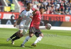 2. Bundesliga - Fußball - FC Ingolstadt 04 - SV Sandhausen - Darío Lezcano (11, FCI) gegen Dennis Diekmeier (18 SV)