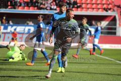 2. Bundesliga - FC Ingolstadt 04 - VfL Bochum - Sonny Kittel (10, FCI) mit dem 2:0, Tor Jubel, Torwart Riemann, Manuel (VfL 1) am Boden