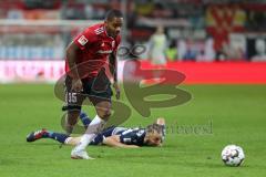 2. Bundesliga - FC Ingolstadt 04 - 1. FC Union Berlin - Charlison Benschop (35 FCI) Zweikampf mit Florian Hübner (19 Union)