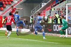 2. BL - Saison 2018/2019 - FC Ingolstadt 04 - Darmstadt 98 - Stefan Kutschke (#20 FCI) beim Kopfball - Torwart Heuer Fernandes, Daniel (Darmstadt 1)  - Foto: Meyer Jürgen