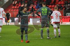 2. Bundesliga - FC Ingolstadt 04 - SSV Jahn Regensburg - Almog Cohen (8, FCI) fordert die Fans auf, Stimmung