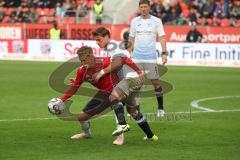 2. Bundesliga - FC Ingolstadt 04 - DSC Arminia Bielefeld - Konstantin Kerschbaumer (7, FCI) Tom Schütz (6 Bielefeld) Zweikampf