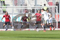 2. Bundesliga - Fußball - FC Ingolstadt 04 - SV Sandhausen - Torwart Philipp Tschauner (41, FCI) Philipp Förster (28 SV) Björn Paulsen (4, FCI) #Jonatan Kotzke (25 FCI)