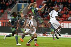 2. Bundesliga - Fußball - FC Ingolstadt 04 - FC St. Pauli - Tobias Schröck (21, FCI) Kopfball zum Tor, Avevor, Christopher (6 Pauli)