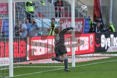 2. BL - Saison 2018/2019 - FC Ingolstadt 04 - SC Paderborn 07 - Marco Knaller Torwart (#16 FCI) kommt nicht an den Ball - Führungstreffer zum 0:1 per Freistoss jubel  - Foto: Meyer Jürgen