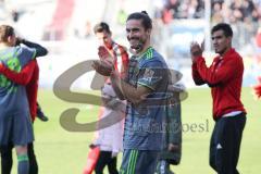 2. Bundesliga - FC Ingolstadt 04 - VfL Bochum - Sieg für Ingolstadt, Jubel mit den Fans, danke Fankurve Ehrenrunde, Jonatan Kotzke (25 FCI)